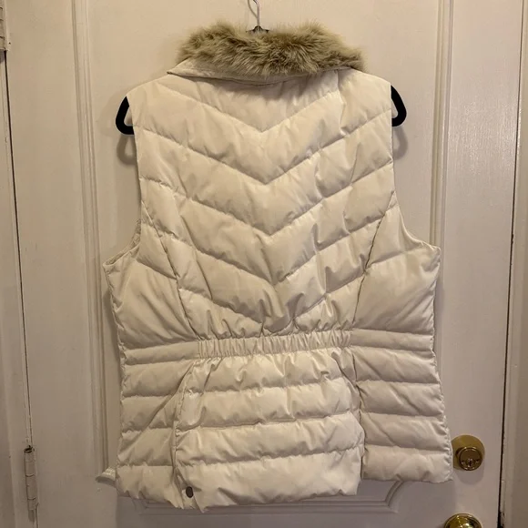 Talbots Cream Puffer Vest with Faux Fur Trim xl - Picture 5 of 8